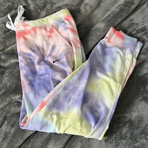 Women’s medium tie dye sweatpants